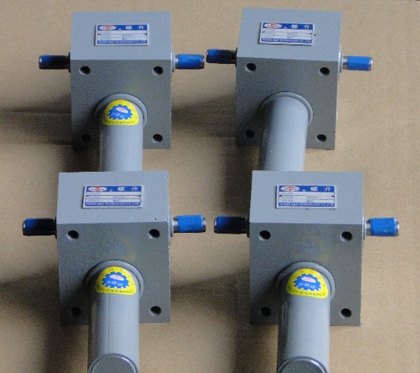 丝杆升降机 丝杆升降机